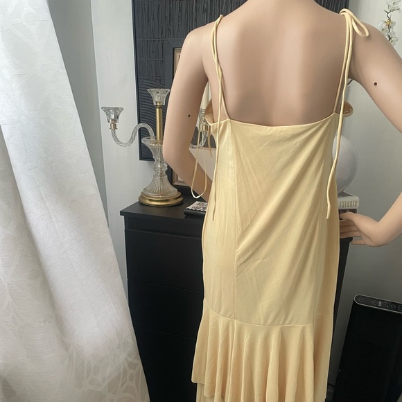 NWT Zara Light Yellow Layered Maxi Dress size large - Picture 2 of 9